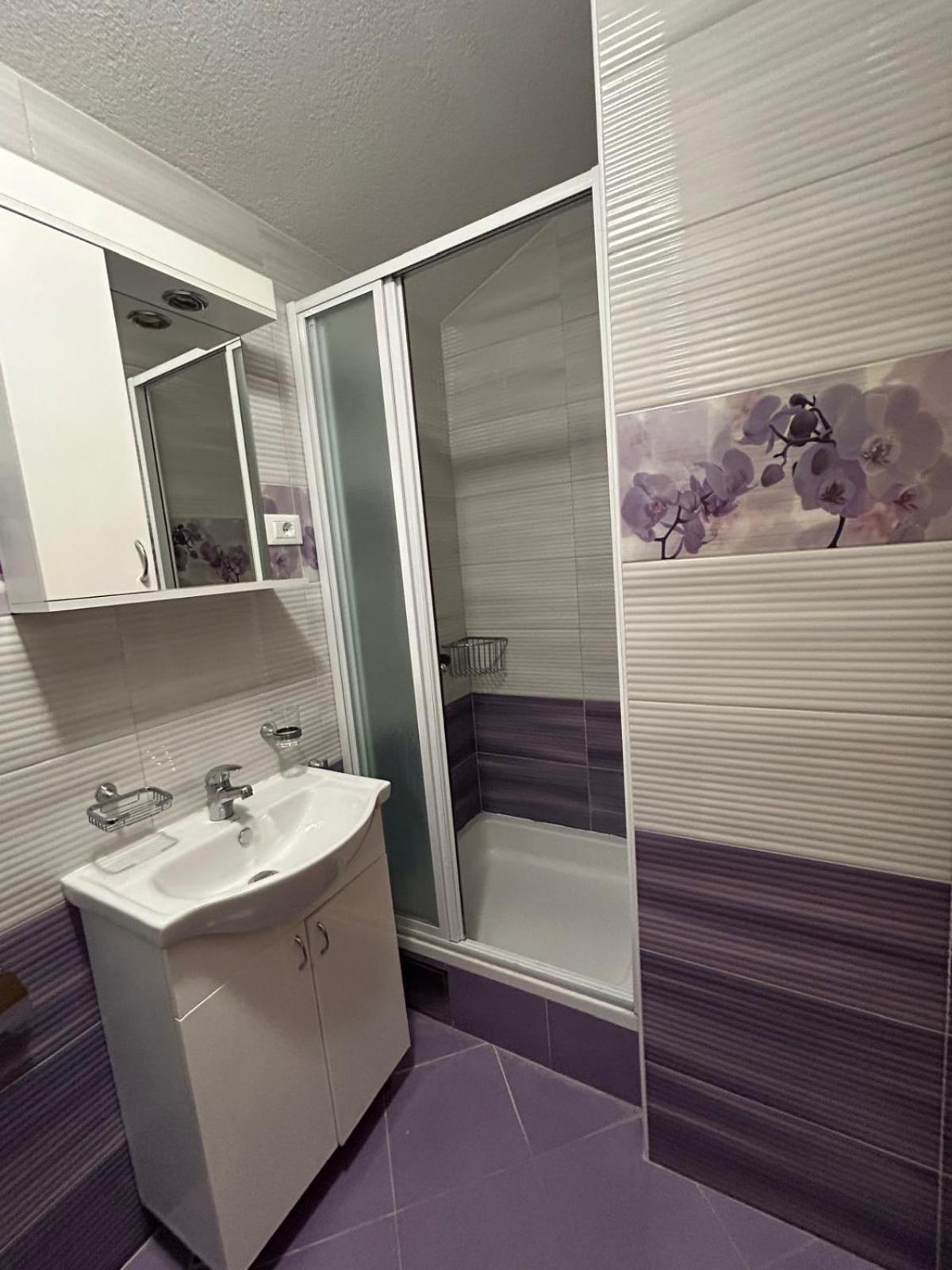Apartment Lovre Topic Baška Voda Εξωτερικό φωτογραφία